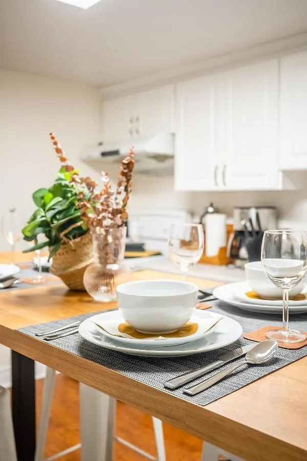 2Br Modern Apt - Near The Trinity Bellwoods Park Apartamento Toronto 0*,  Canadá